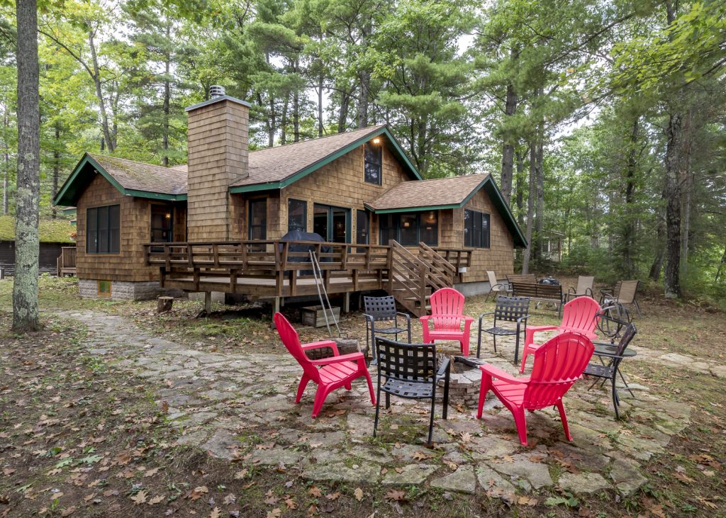 Northwoods Pontoon Rentals & Real Estate